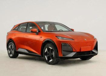 Changan готовит стильный кроссовер с электрической и гибридной установками