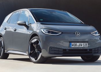 Электромобиль Volkswagen ID.3 начали продавать в России