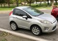 Комично миниатюрный Ford Fiesta из штата Вашингтон бросает вызов