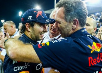 Кристиан Хорнер заступился за Серхио Переса