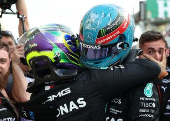 Льюис Хэмилтон не опасается конфликта с Джорджем Расселом