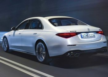 Mercedes-Benz выпустил сверхбыстрый S-Class
