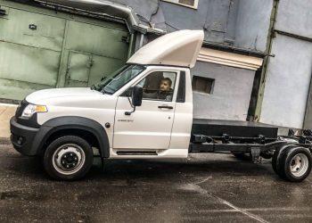 Начало производства электрогрузовиков на базе UAZ Profi сдвинули