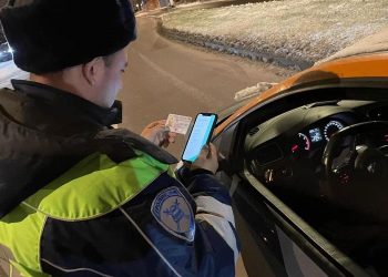 Новые штрафы и поводы лишиться прав. Все изменения для водителей — 2023