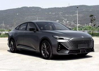 Новый лифтбек Changan Uni-V сертифицировали для российского рынка