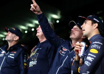 «Похоже, превысим лимит бюджетов». Red Bull Racing посмеялась над штрафом и подколола конкурентов