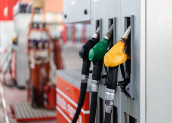 Сервисный сбор за онлайн-оплату топлива на АЗС не окажет влияния на цену бензина