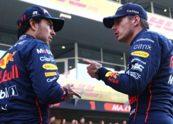 «Смирись и не делай что попало». Макс Ферстаппен дал совет Серхио Пересу