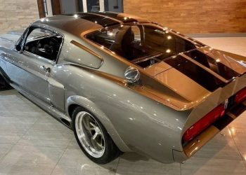 Точная копия Ford Mustang GT500 Элеонор из фильма Угнать за 60