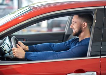 В России нет дефицита новых легковых автомобилей