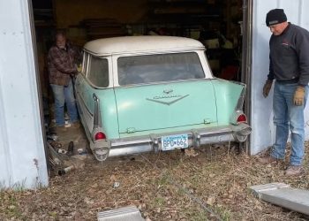 Великолепный Chevrolet Wagon 1957 года, простоявший четверть века